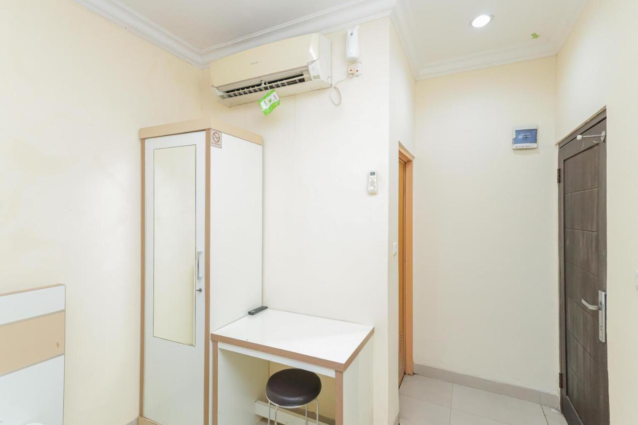 Reddoorz Syariah Near Stasiun Karet Hotel Jacarta Exterior foto